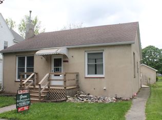 318 S Franklin St, Newell, IA 50568