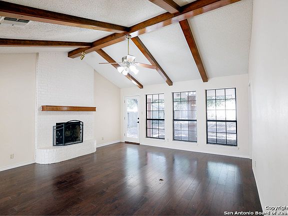 3rd image of 1409 Greenwood