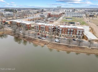 301 Northlake Ave #213, Ridgeland, MS 39157