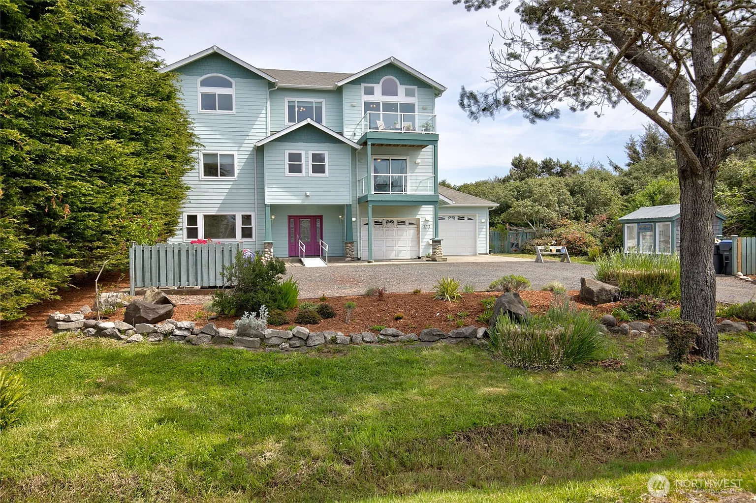 272 Sand Dune Avenue NW photo 1
