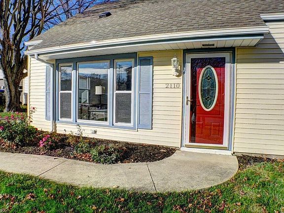 2nd image of 2110 Suncrest Dr
