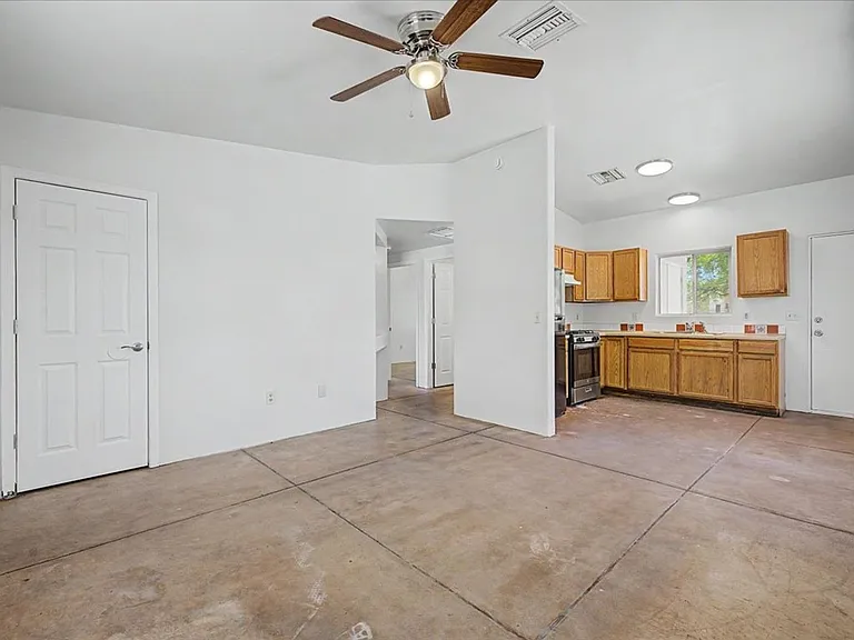 81 E Laguna St #1 & 2 — Photo 4