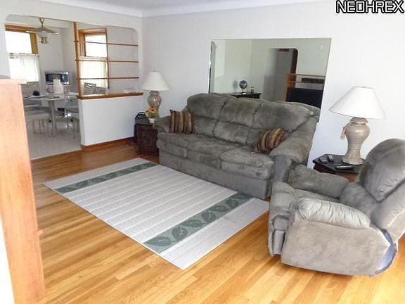 3rd image of 3115 Dellwood Dr