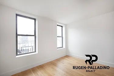 Rented by R New York