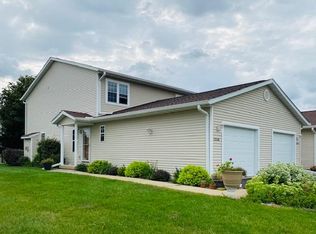 1350 Silver Dr, Baraboo, WI 53913
