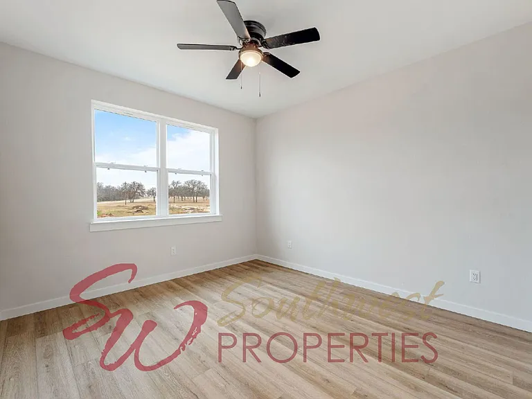 545 Galt Dr — Photo 16