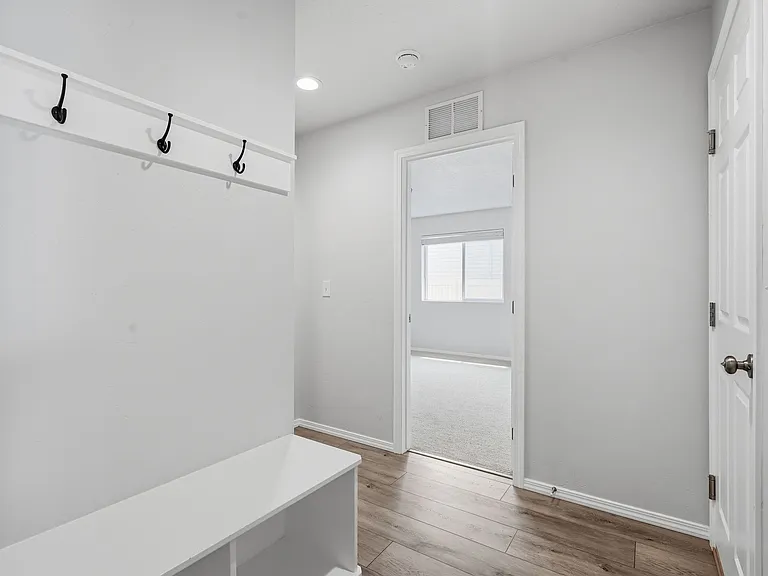 406 Hildago Way — Photo 3