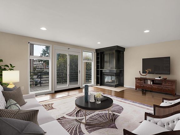 3rd image of 15 Grand Cove Way #15