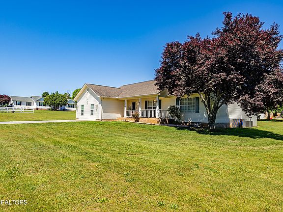 4th image of 5445 Evergreen Farms Ln