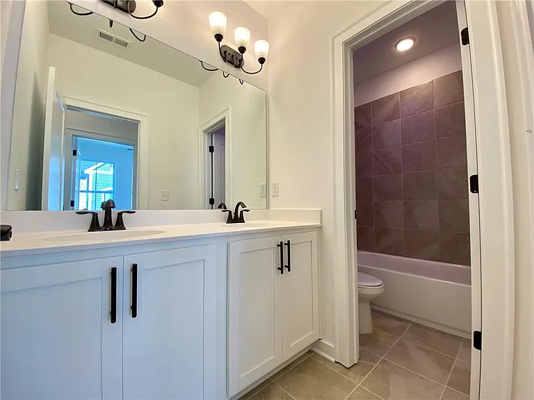 435 Ashbury Dr — Photo 19