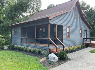 5073 Eagles Cove Rd, Byrdstown, TN 38549