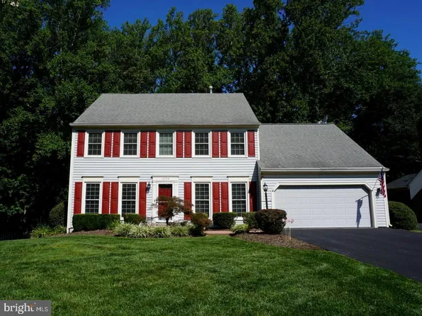 12154 Darnley Rd, Woodbridge, VA 22192