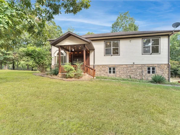 8907 Summer Shade Rd, Rogers, AR 72756