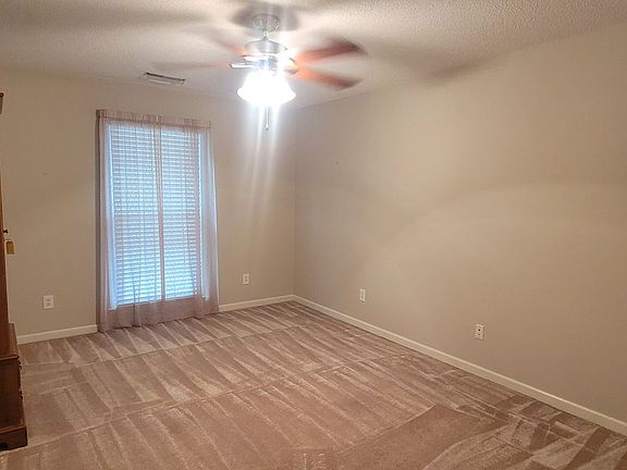 4th image of 2355 Villaret Dr SW