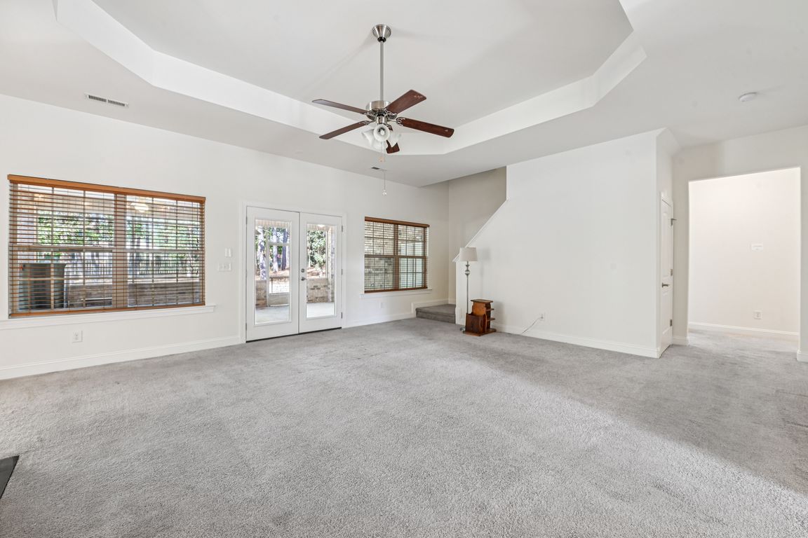 next background image