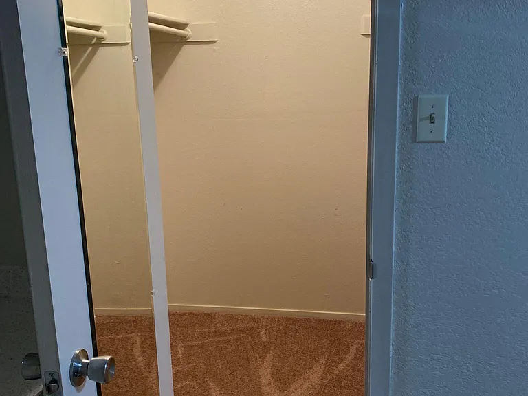 342 Somerset Pl — Photo 13