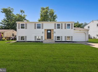 12 Antietam Dr, Laurel Springs, NJ 08021