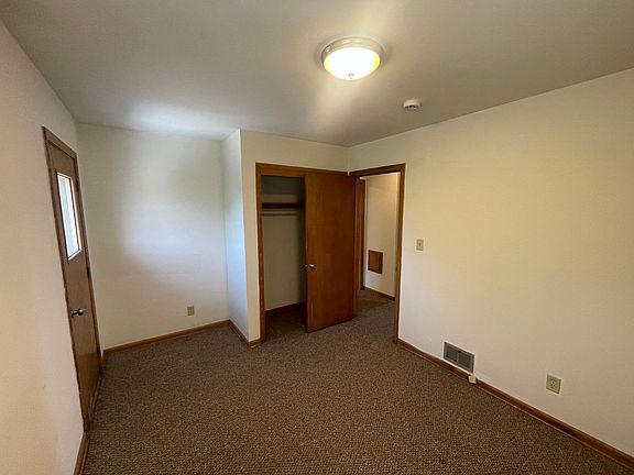 3rd image of 9736 W Oklahoma Ave APT 4