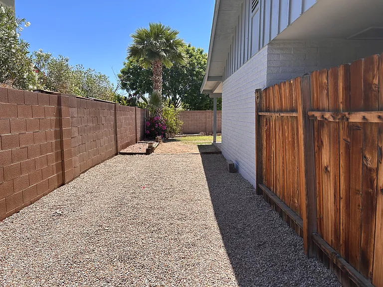 1929 E Alameda Dr — Photo 24