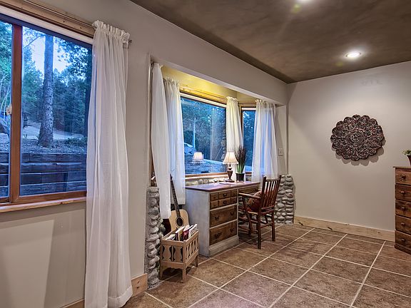 Sitting Area in GL Bedroom