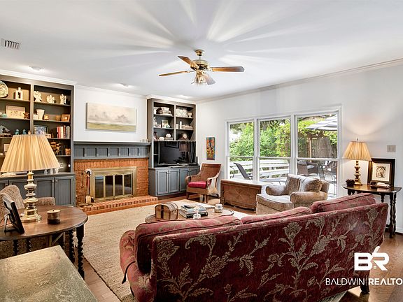 5th image of 1417 Sugar Creek Pl