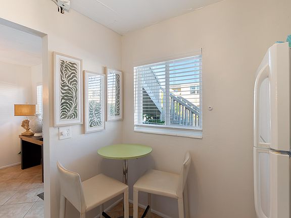 5th image of 2164 NE 1st Way #105