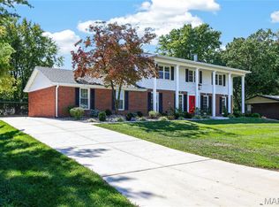 12120 Hibler Dr, Saint Louis, MO 63141