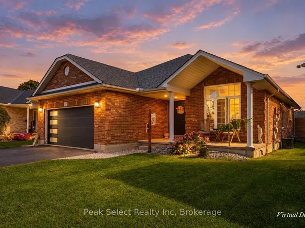 57 Parkhaven Cres, Saint Marys, ON N4X 1E7