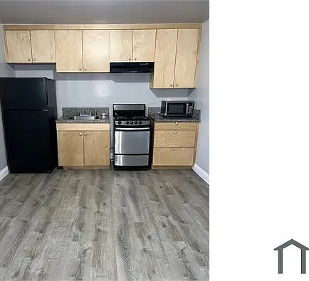 670 18th St #2 — Photo 3