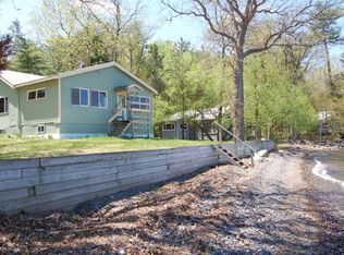 557 Corlear Dr, Willsboro, NY 12996