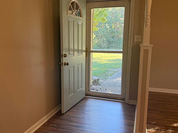 4th image of 254 Highway 353