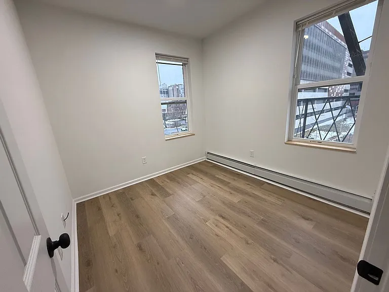 31 Park St #33 — Photo 28