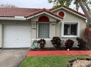 7568 Pinewalk Dr, Pompano Beach, FL 33063
