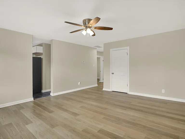 360 N Arsenal Ave — Photo 6