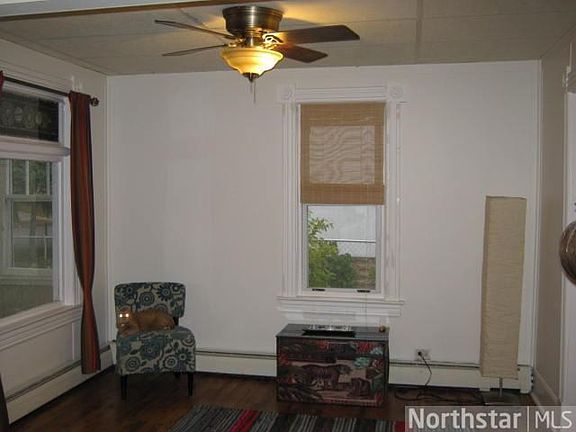 2nd image of 279 Curtice St E