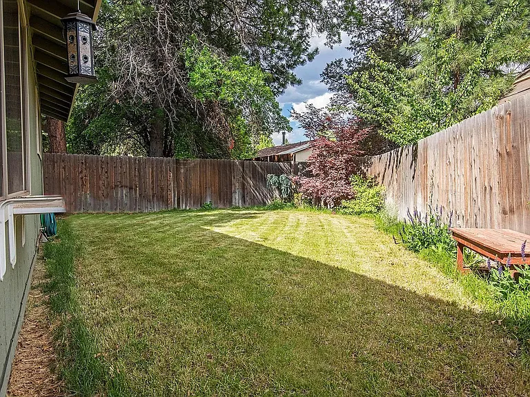 2806 NE Shepard Rd #1 — Photo 16