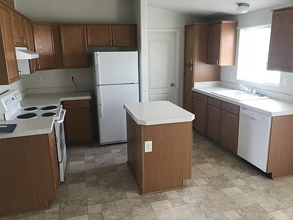 2nd image of 2640 S Cottonwood Ln