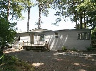 712 E Washington St, Rockaway Beach, OR 97136