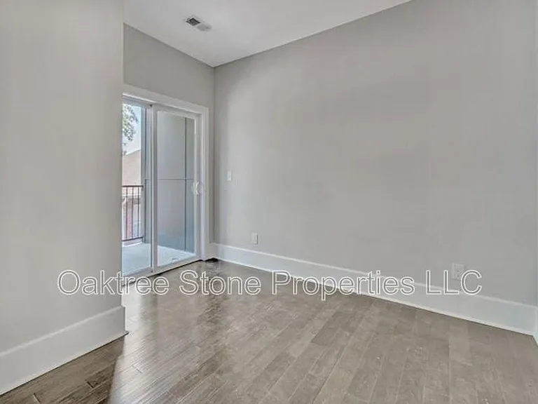 456 Parkway Dr #6 — Photo 13
