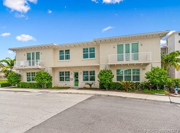 3rd image of 53 SE Seminole St #2B