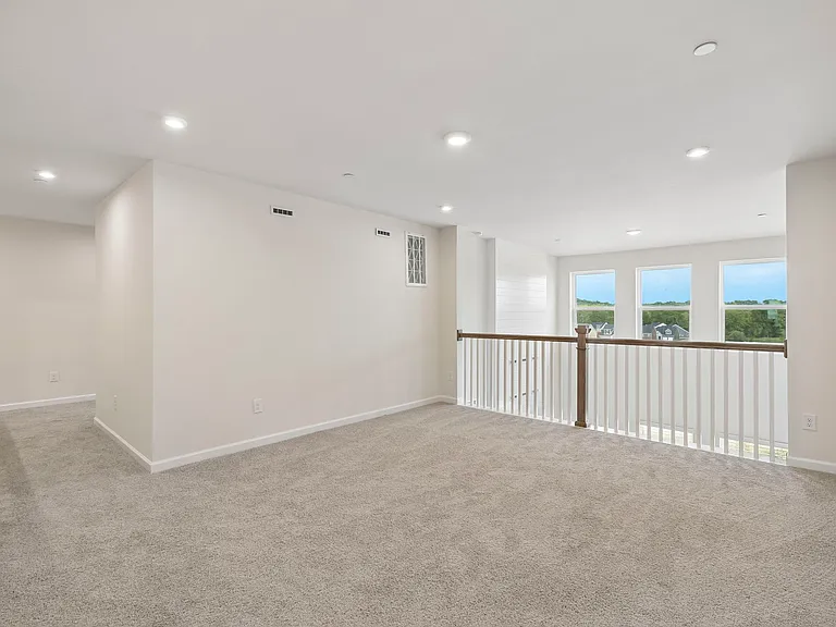 615 Club View Way — Photo 32