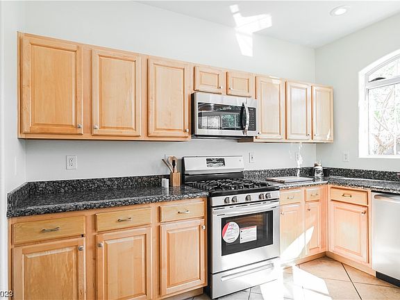 5th image of 8476 Stanton Heights Ct