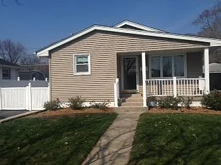18446 Chicago Ave photo 1