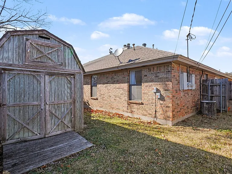 1507 Lindsey Ln W #A — Photo 26