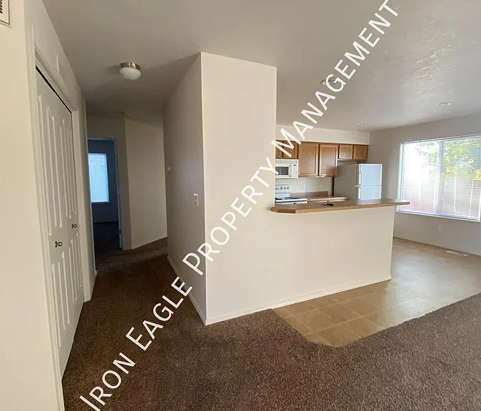 3015 W Marbeth Ct — Photo 3