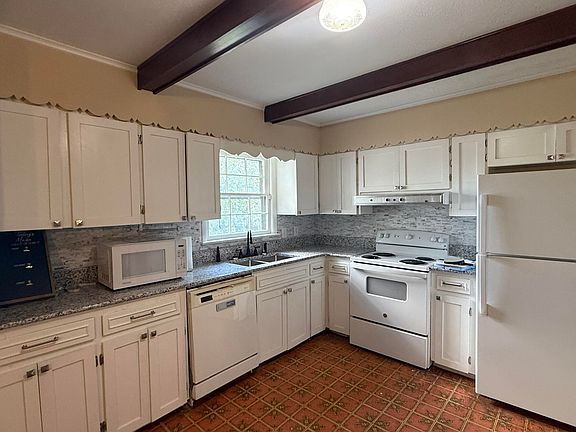 5th image of 507 Vancil St