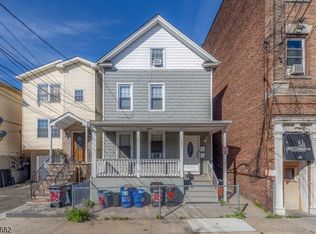 333 Magnolia Ave, Elizabeth City, NJ 07206
