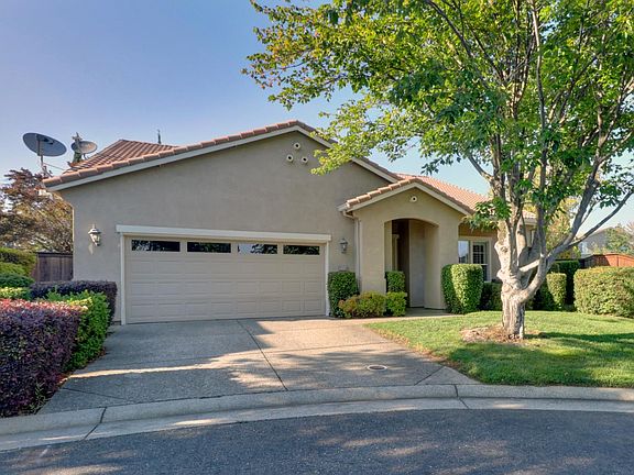 3rd image of 3550 Saddlepeak Ct