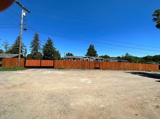 450 Hardwick Rd, Ukiah, CA 95482