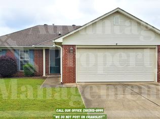 900 Brownstone Dr, Conway, AR 72034